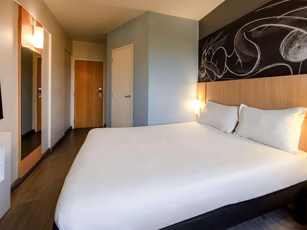 Ibis Guaratingueta Aparecida - Circuito Da Fe Hotel Phòng bức ảnh
