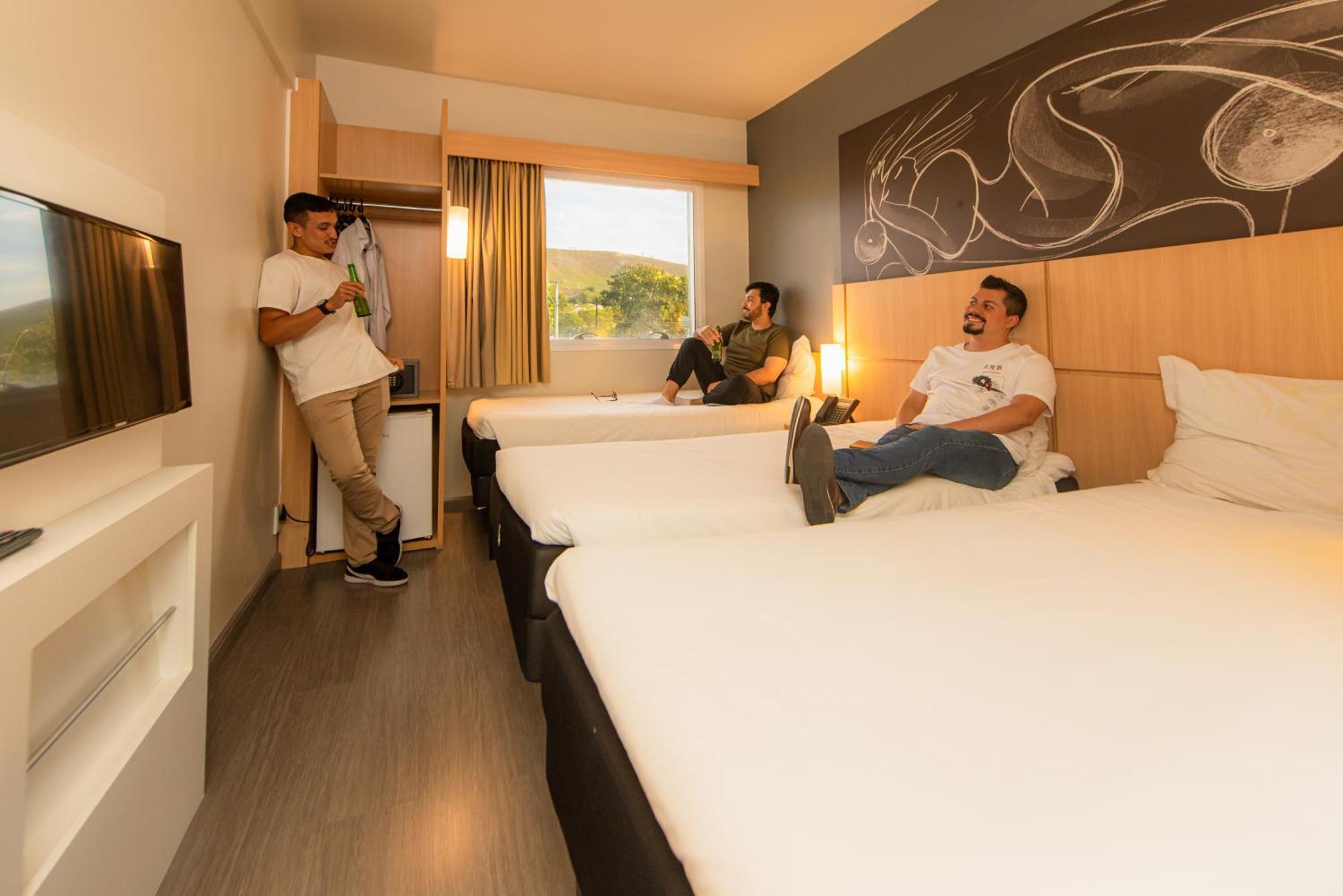 Ibis Guaratingueta Aparecida - Circuito Da Fe Hotel Ngoại thất bức ảnh